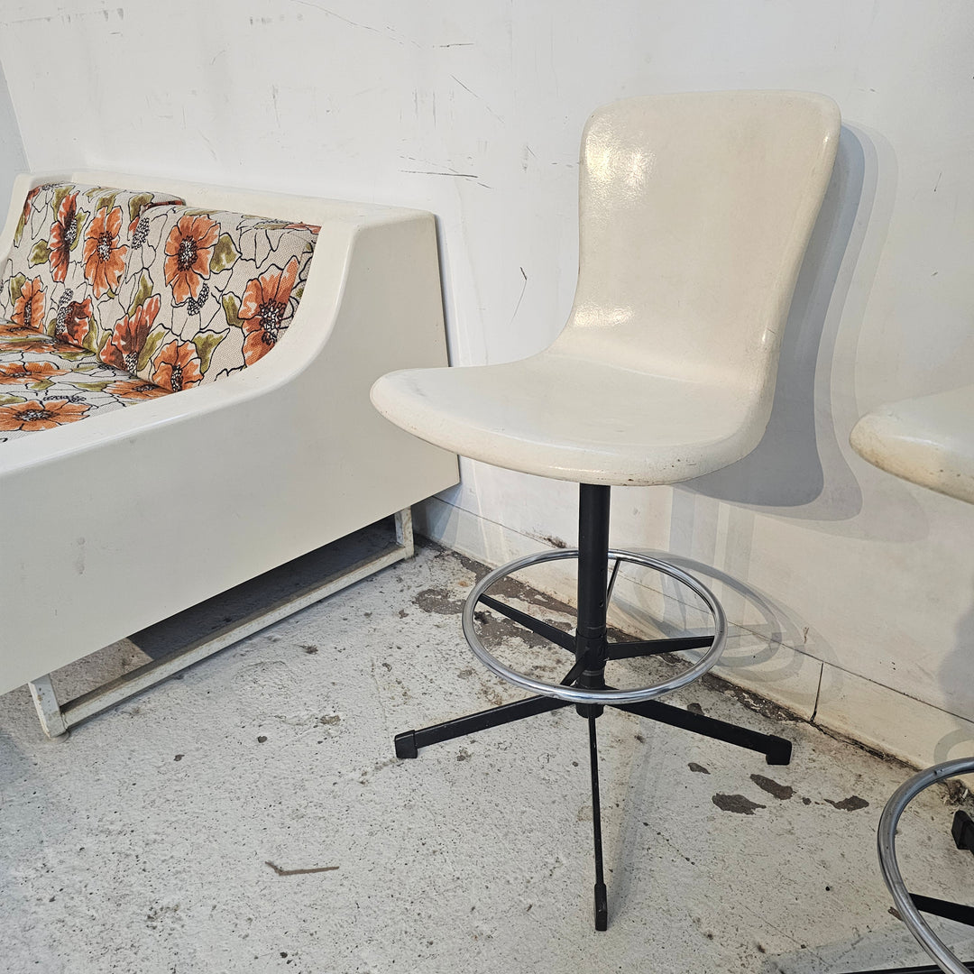 Vtg Fiberglass Bar Stool
