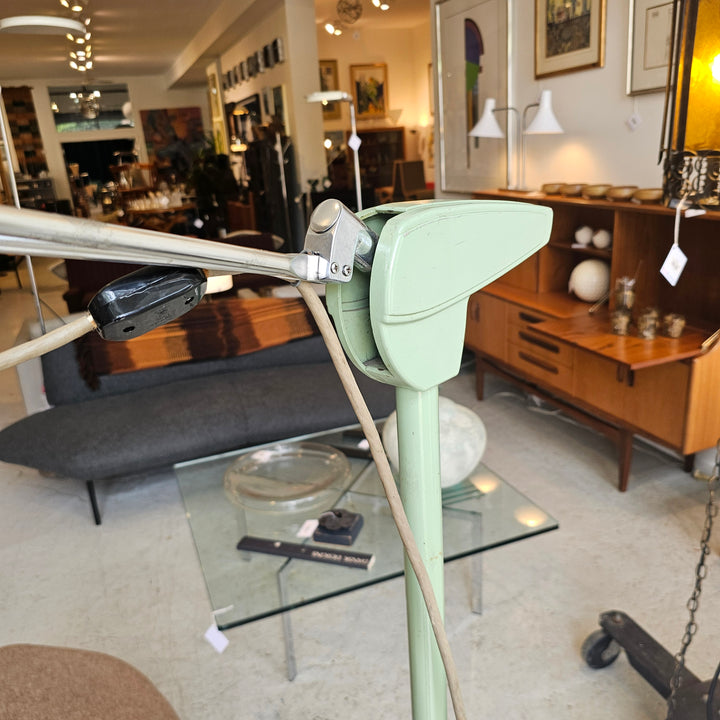 Industrial Green Rolling Medical Floor Lamp
