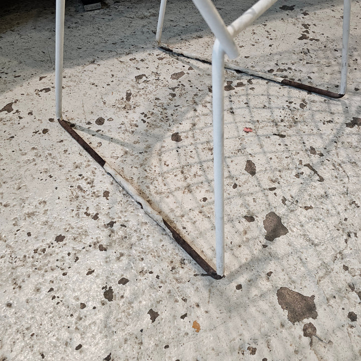 Bertoia Diamond Chair